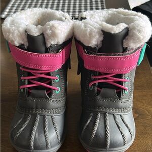 Cat & Jack Toddler Grey and Pink Kids Snow Boots with White Faux Fur